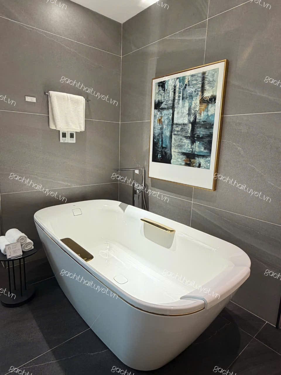 Bồn tắm đặt sàn NEOREST ToTo mã PJY1886HPWMGE