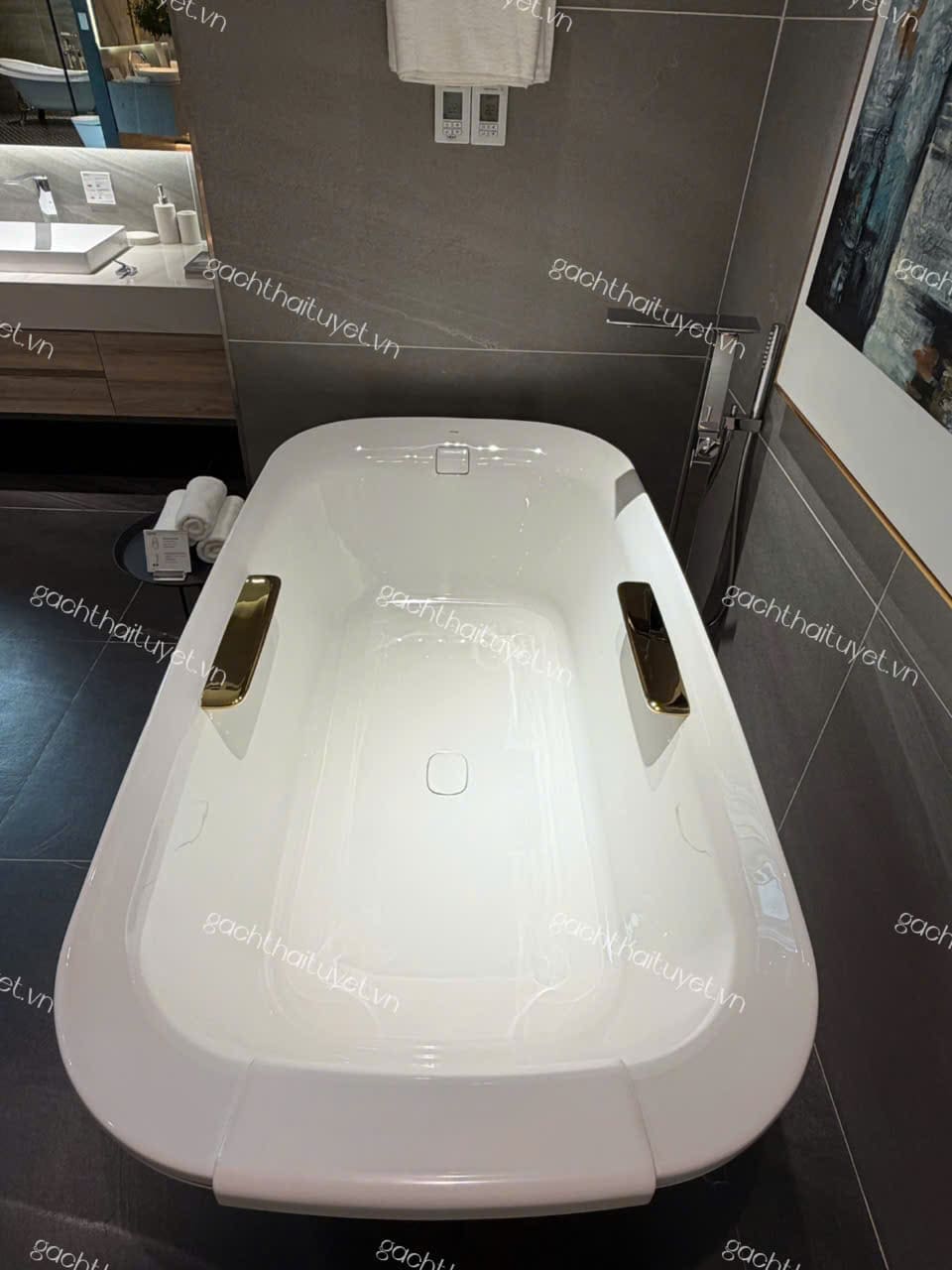 Bồn tắm đặt sàn NEOREST ToTo mã PJY1886HPWMGE