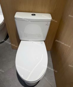 Bàn cầu hai khối nắp đóng êm ToTo mã CS735DT10