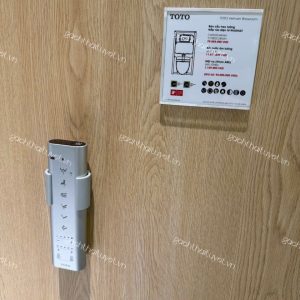 Bàn cầu treo tường nắp điện tử ToTo CW522EA